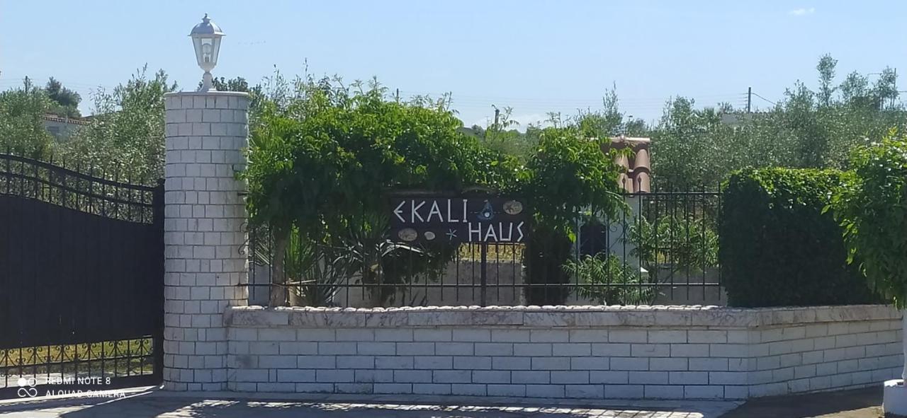 Ekali-Haus Villa Неа Ираклия Екстериор снимка